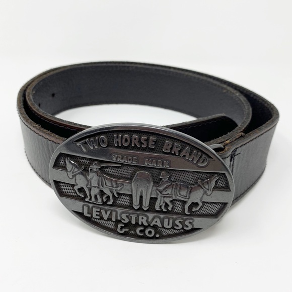 levis belt buckle